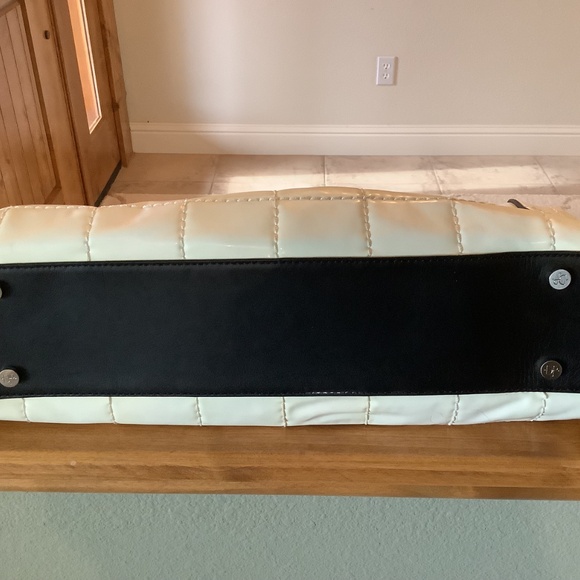 Donald Pliner Handbag - Picture 6 of 6